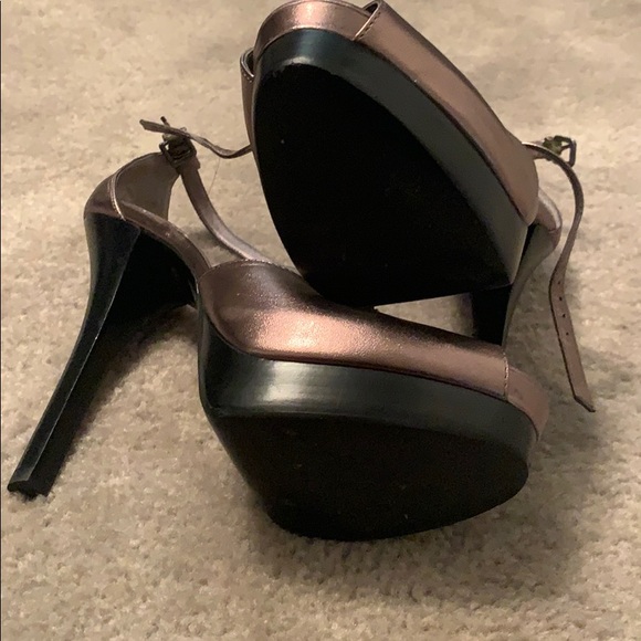 Shoes - Picture 5 of 5